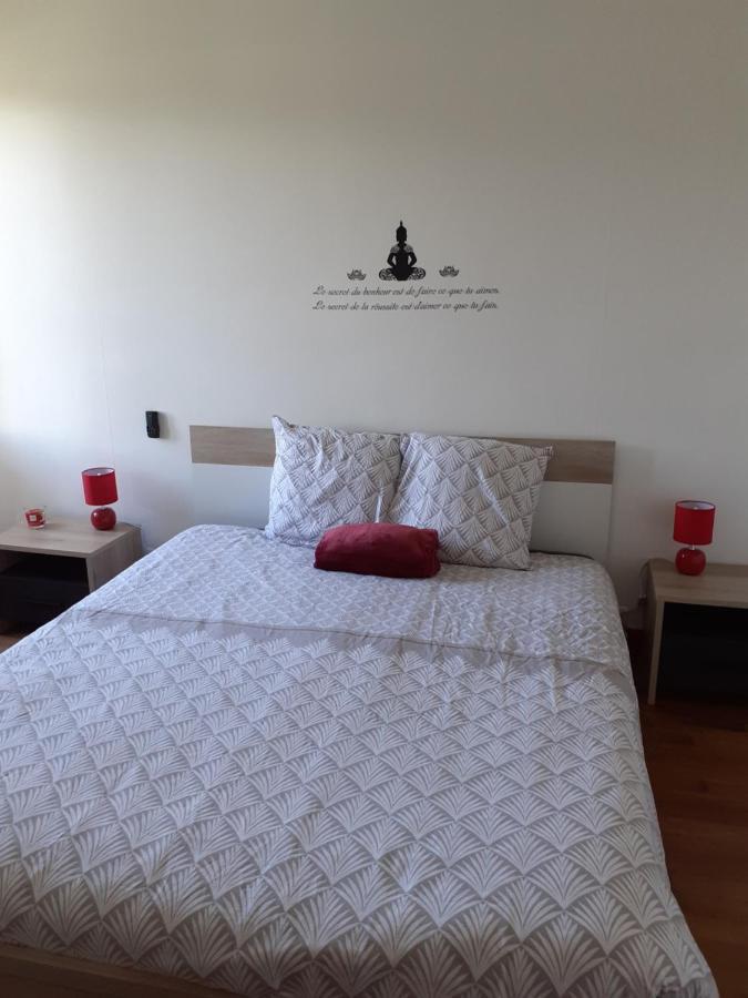 Gite "Las Casitas Du Lot" Dans Le Perigord Frayssinet-le-Gelat ภายนอก รูปภาพ